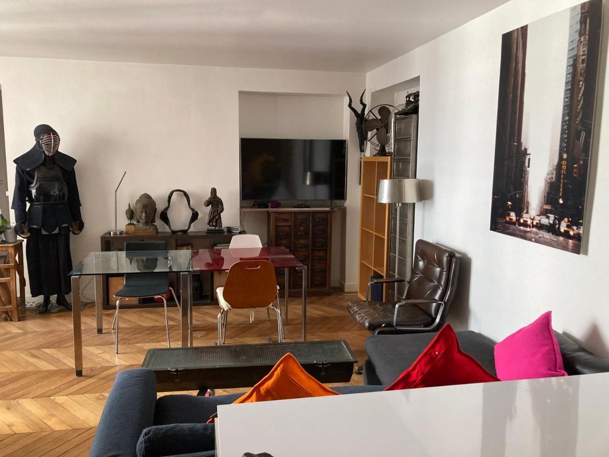 Appartement Charmant studio à Paris Extérieur photo